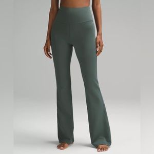 Lululemon Groove Super High Rise Flared Pant